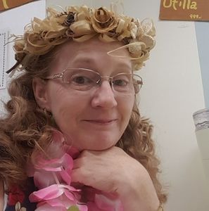 Meet your Posher, Sandi